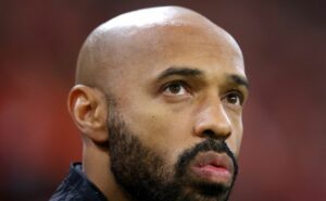 thierry henry abandona seleção sub 21 da frança após decepção nas olimpíadas
