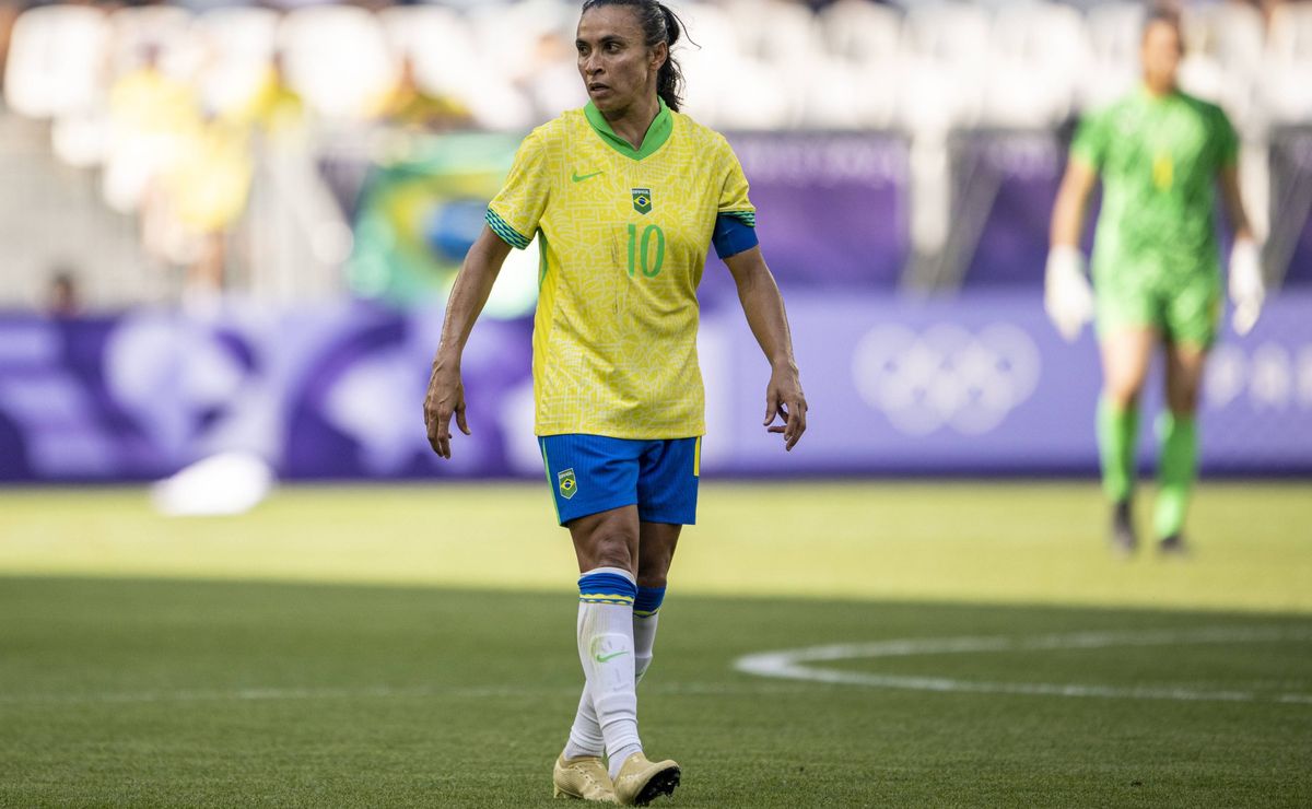olimpíadas 2024: punição de marta na seleção feminina é comemorada por internautas