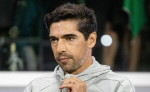 palmeiras de abel ferreira precisa melhorar defensivamente para eliminar o botafogo