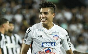 fluminense acerta com gabriel fuentes e discute forma de pagamento pelo lateral esquerdo; veja valores