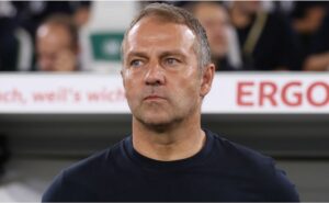 hansi flick escolhe dois jogadores para serem dispensados do barcelona na temporada