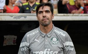 palmeiras de abel ferreira deve enfrentar um são paulo reserva no choque rei
