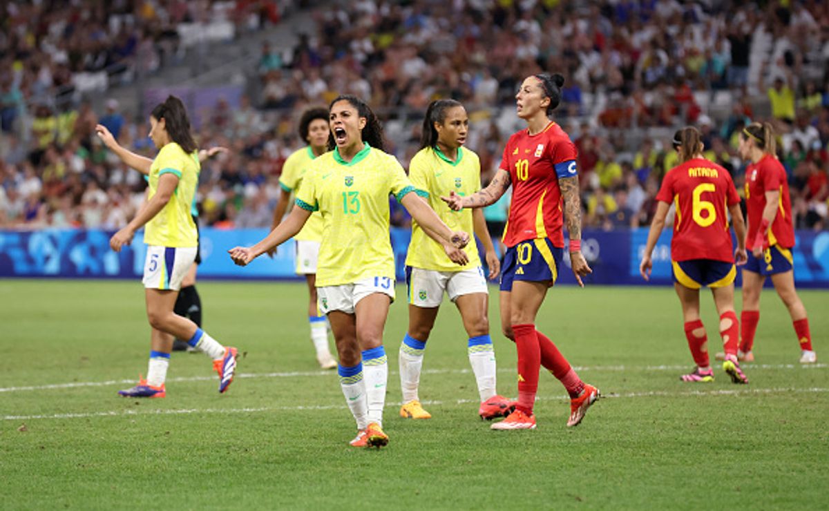 brasil vence a espanha e estabelece novo marco nos acréscimos do futebol feminino