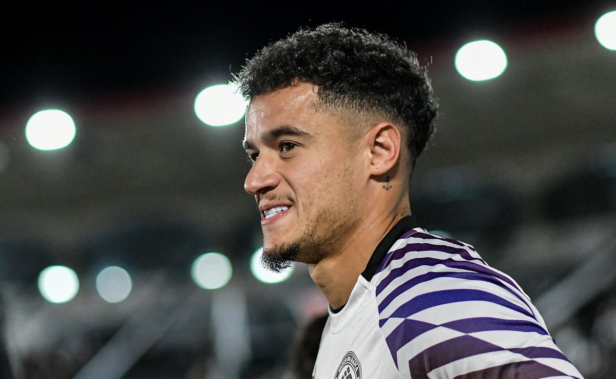 retorno de coutinho ao vasco é adiado e paiva fica ciente