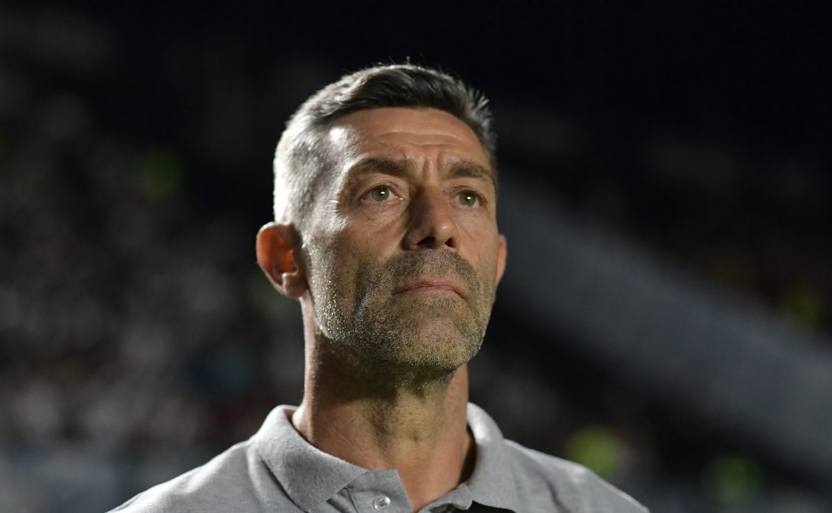 pedro caixinha manda a real sobre empate contra o vasco: “premiados”