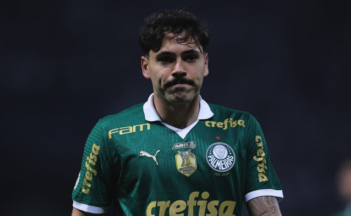 em reencontro no beira rio, torcida do inter não perdoa e vaia maurício durante a partida