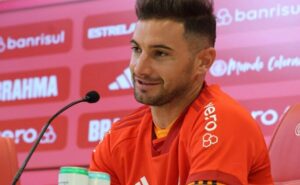 jogo virou? lucas alario propõe saída de internacional e se oferece ao river plate