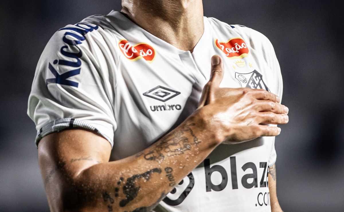 santos renova com umbro após conversar com outras quatro fornecedoras