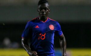 grêmio contata edwuin cetré para compra e decide pelo não avanço na contratação 