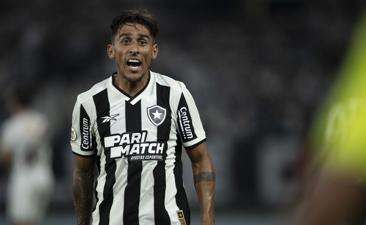 torcida do botafogo não perdoa atitude de damián suárez: “foi covarde”