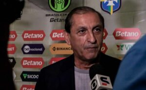 após pedido de ramón díaz, diretoria do corinthians busca reforçar a equipe