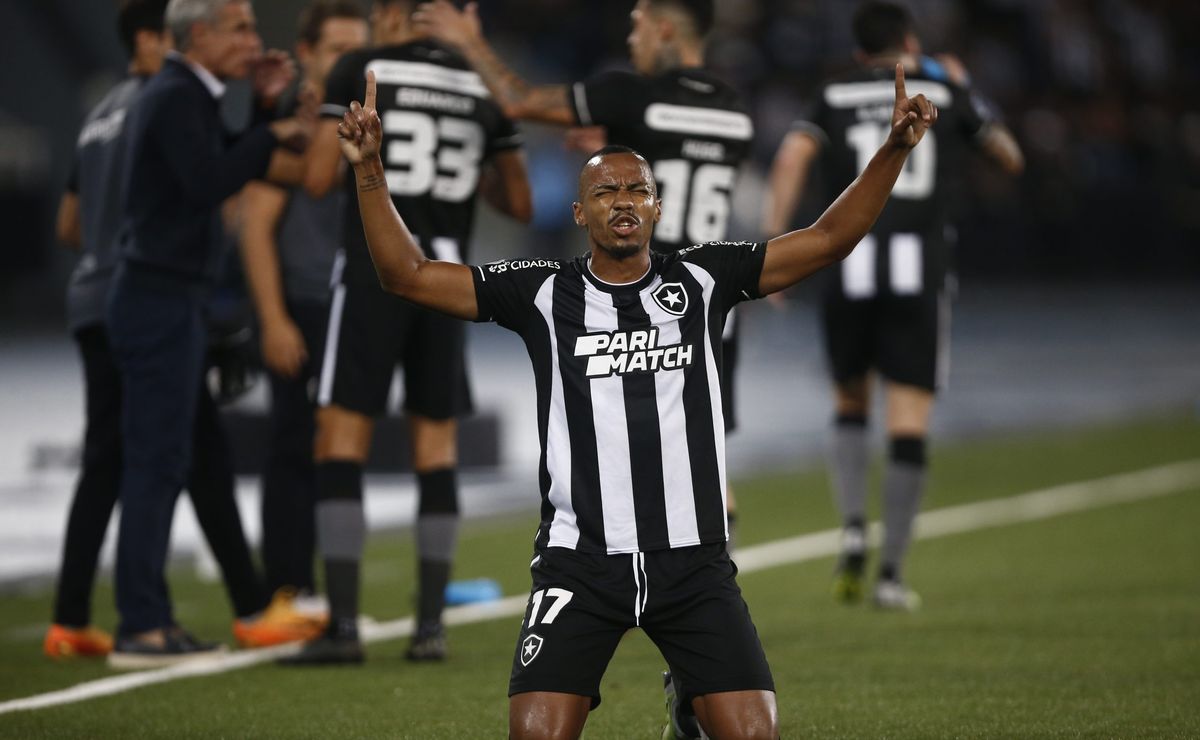 após goleada, marlon freitas exalta elenco do botafogo e destaca: ‘temos que controlar a ansiedade’"