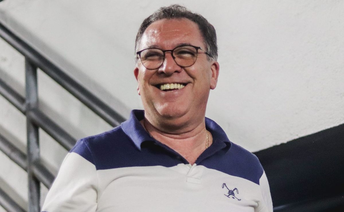 marcelo teixeira assina contrato no santos e confirma naming rights da vila belmiro