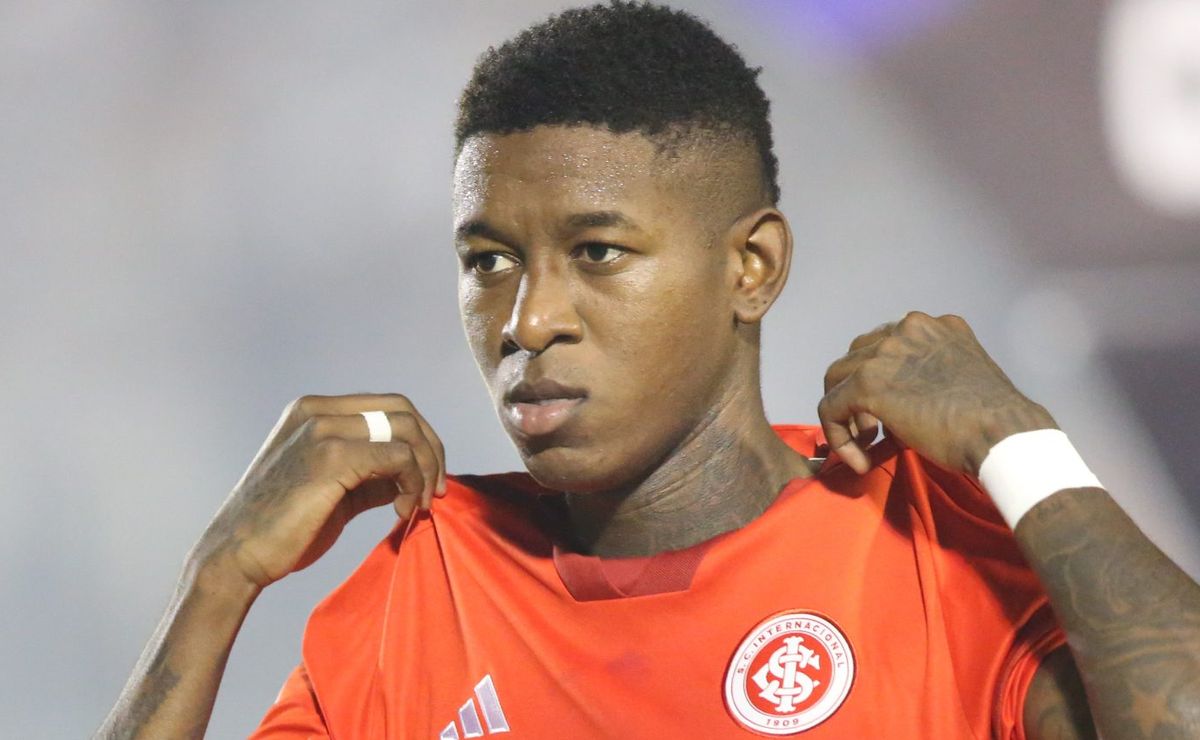 real betis encaminha contratação de vitão, do internacional, e quer que o zagueiro estreie esta semana