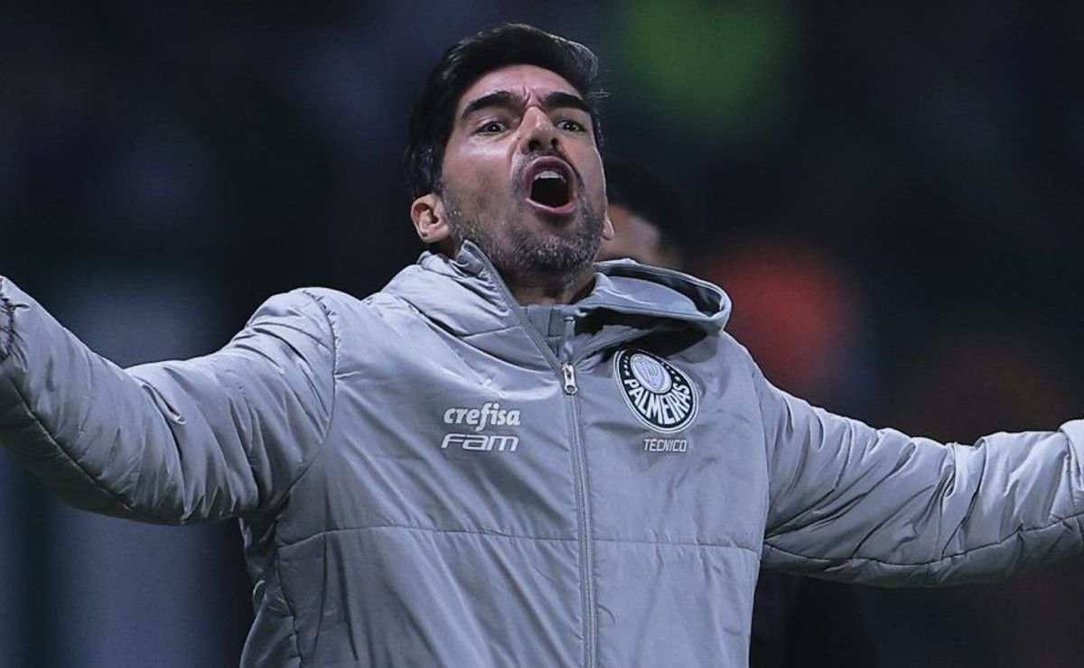 daronco ‘chama a atenção’ em expulsão de abel ferreira por ‘gestos obscenos’