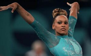 rebeca andrade mostra salto inédito em vídeo: “um dia, quem sabe?”