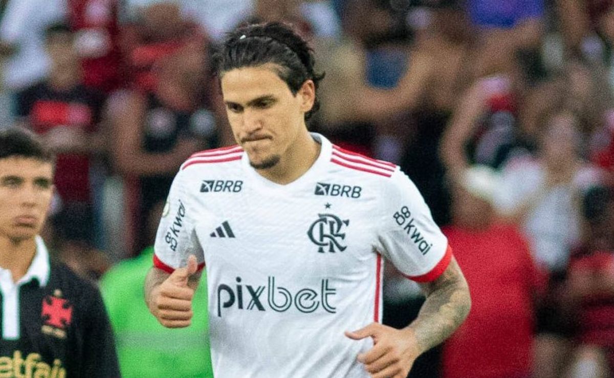 prazo para volta de pedro ao flamengo é divulgado e tite é informado no clube