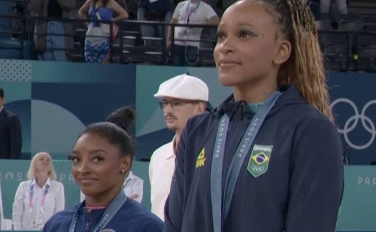 olimpíadas 2024: simone biles volta a exaltar rebeca andrade e a chama de "fenomenal"