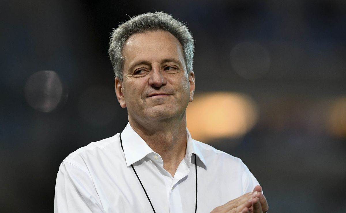 atacante recusa oferta para sair do flamengo e frustra planos de rodolfo landim 