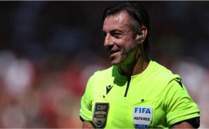 palmeiras leva vantagem contra são paulo em partidas apitadas por raphael claus