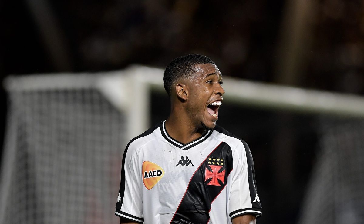 venda de rayan no vasco salva temporada e tem 10 jogos no nilton santos de graça 