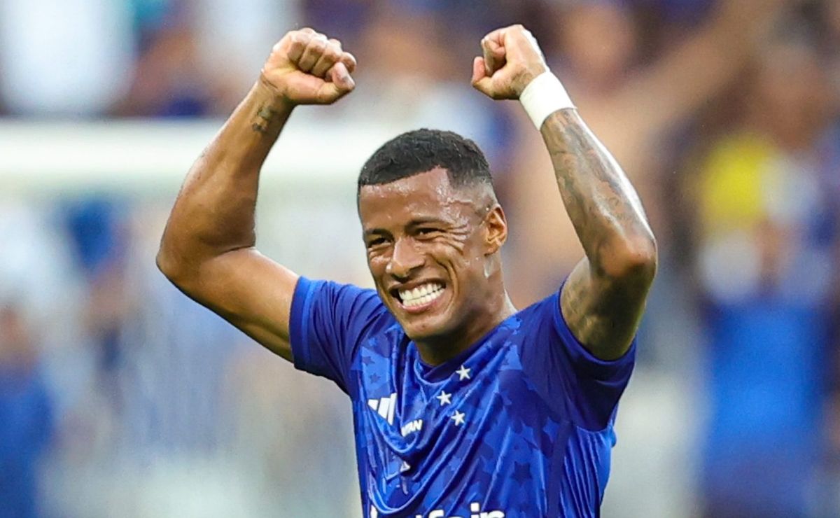 r$ 31 milhões: cruzeiro toma decisão sobre arthur gomes e atacante vai jogar no dínamo moscou rus