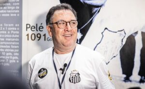santos saf: venda do clube da vila belmiro por r$ 1,5 bilhão vira assunto e abre possibilidade de negócio