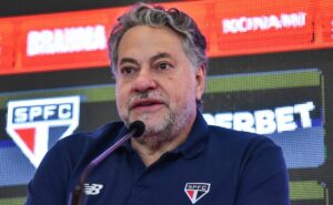 são paulo prepara assinatura de contrato com 2 veteranos para próxima semana; casares aprovou  