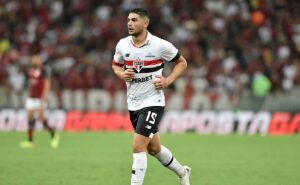 são paulo de zubeldía decide preservar michel araújo contra o fluminense