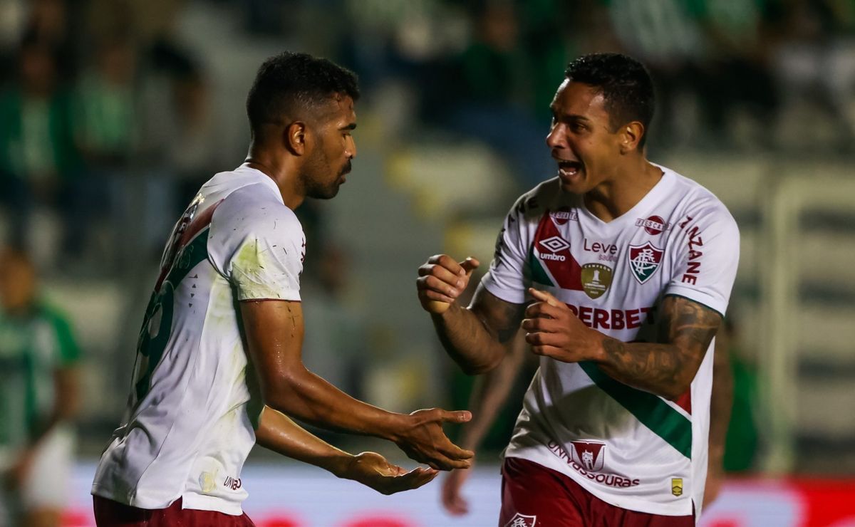 fluminense tem oito derrotas em 15 jogos com antônio carlos e thiago santos na zaga