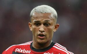 após o flamengo aceitar a proposta do atalanta, wesley toma decisão e comunica aos italianos