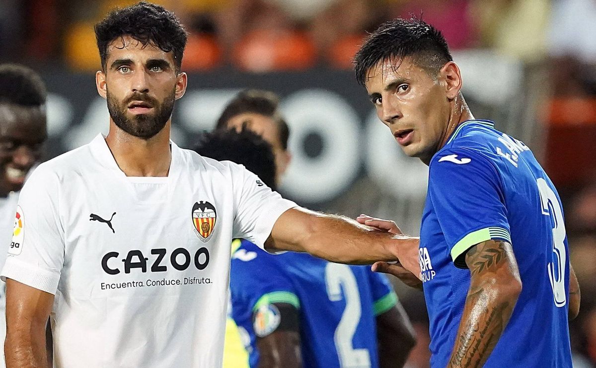 flamengo atravessa são paulo e contata lateral esquerdo fabrizio angileri, do getafe