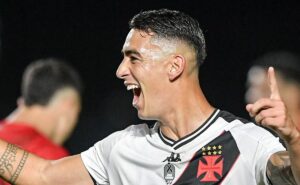 o verdadeiro 'time da virada'? vasco é o time da série a que mais reverteu placares desde chegada de rafael paiva