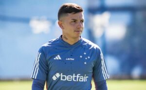 com Álvaro barreal, cruzeiro divulga lista de relacionados para enfrentar o atlético go pelo brasileiro
