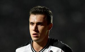 piton vira protagonista no vasco e torcida repercute atuação: “o david não ajuda”