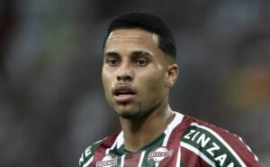 fluminense negocia alexsander com al ahli por 9 milhões de dólares