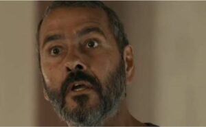 renascer: zé inocêncio passa a usar cadeira de rodas após uma bala atingir sua coluna