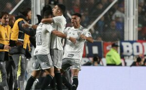 atlético mg arranca empate com o san lorenzo em jogo morno e decide vaga nas quartas da libertadores em casa