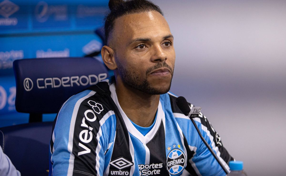 gustavo nunes faz despedida do grêmio contra fluminense; braithwaite será titular na libertadores 