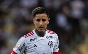 torcida do palmeiras vê agressão de pulgar em richard ríos: "flamengo foi ajudado"