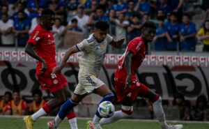 internacional x cruzeiro ao vivo – onde assistir em tempo real ao duelo do brasileirão