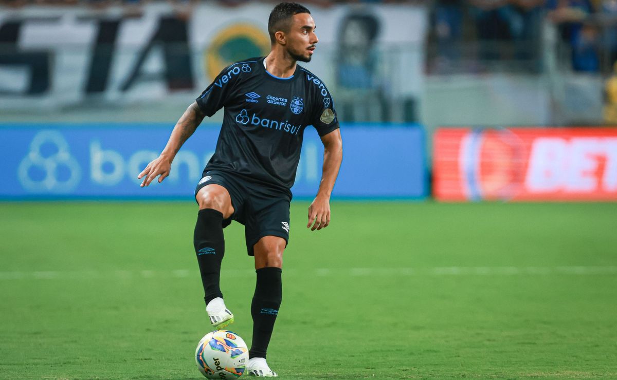 lateral do grêmio, anuncia possível aposentadoria para o final de 2024