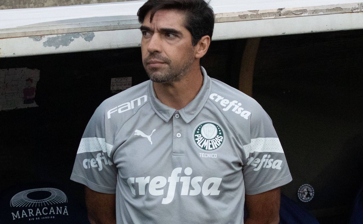 3 zagueiros não funcionam em botafogo x palmeiras e abel ferreira é cobrado: “inexistiu” 