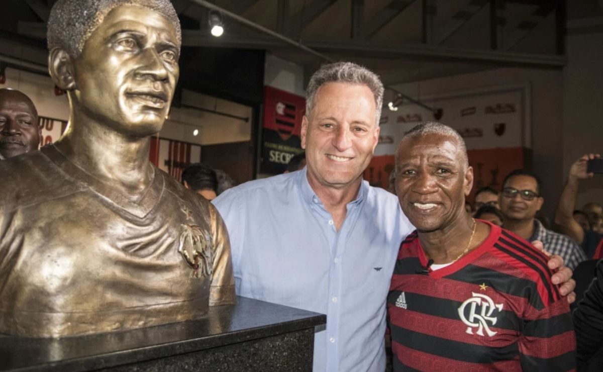 Ídolo do flamengo, adílio é internado com câncer no pâncreas e tem quadro avançado