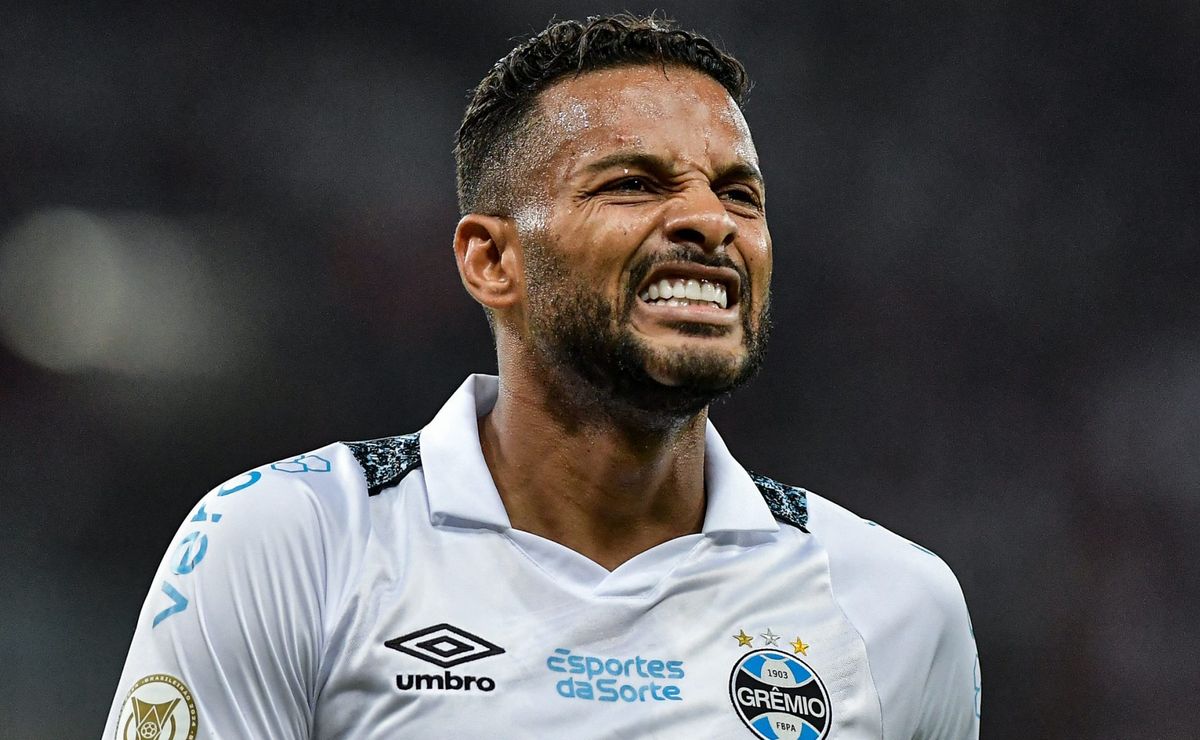 futuro de reinaldo no grêmio tem atualização após renovação travada
