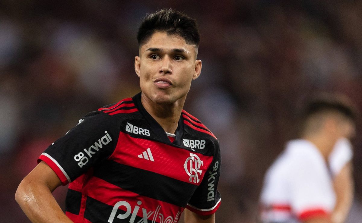 r$ 307 milhões: futuro de luiz araújo tem proteção no flamengo com a boa fase do atacante