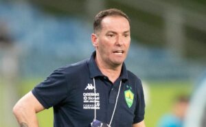 grêmio vai visitar o cuiabá de petit para manter recuperação na série a