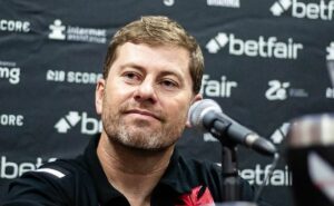 rafael paiva prepara vasco com novidades para enfrentar fluminense: joão vitor, erick marcus e rojas estão de volta