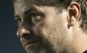 atacante pode não jogar mais no vasco com rafael paiva e flamengo avança por gonzalo plata