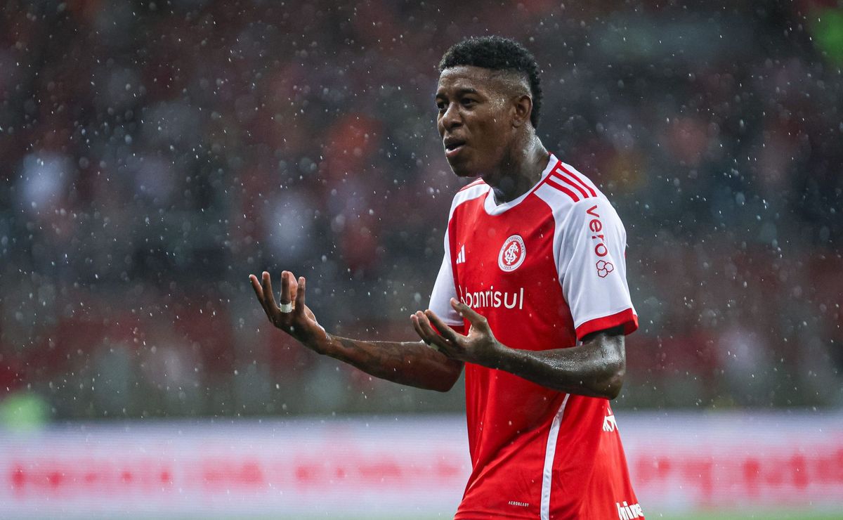 internacional: negócio de vitão com real betis sofre reviravolta